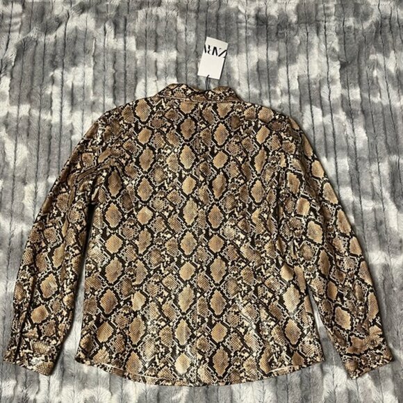 Zara Faux Leather Snake Print Shirt Size Large - Picture 4 of 11